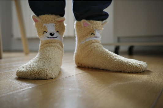 Pourquoi porter des chaussons confortables à la maison améliore le bien-être ?